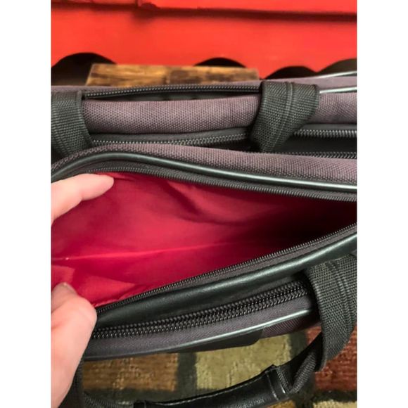 WENGER SWISS ARMY Laptop Case Carry On Shoulder Bag Messenger Briefcase READ - Picture 6 of 10